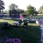 Pod Debami Bed & Breakfast 3*