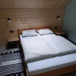 Bed & Breakfast Pod Debami