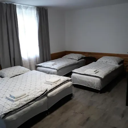 Pod Debami Bed & Breakfast