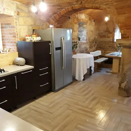 Pod Debami 볼레스와비에츠