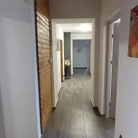 Pod Debami 볼레스와비에츠