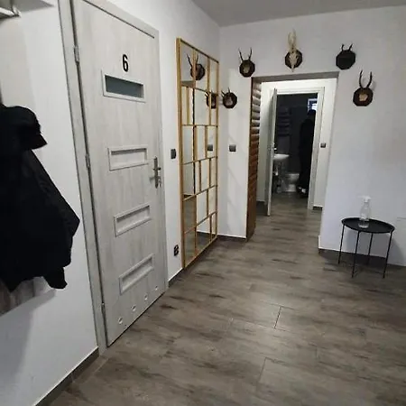 Pod Debami Bed & Breakfast *