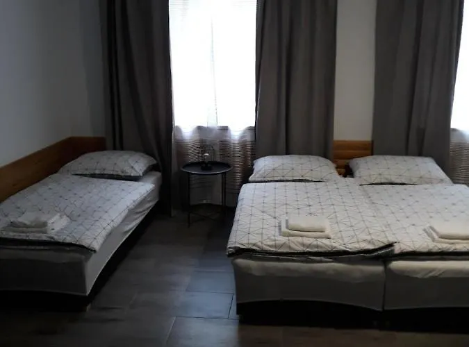 Nocleg ze śniadaniem Pod Dębami