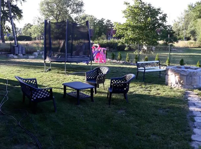 Pod Debami Bed & Breakfast 3*